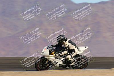 media/Dec-17-2022-SoCal Trackdays (Sat) [[224abd9271]]/Turn 12 Inside Distant (1025am)/